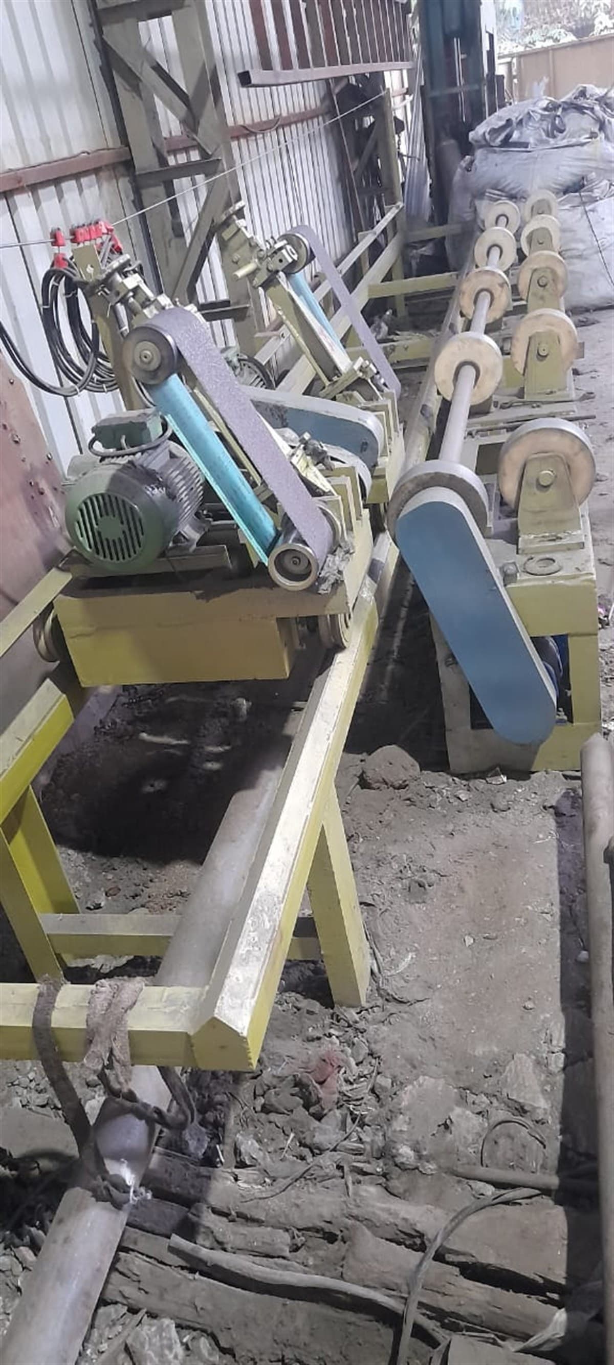 Belt Polishing Station