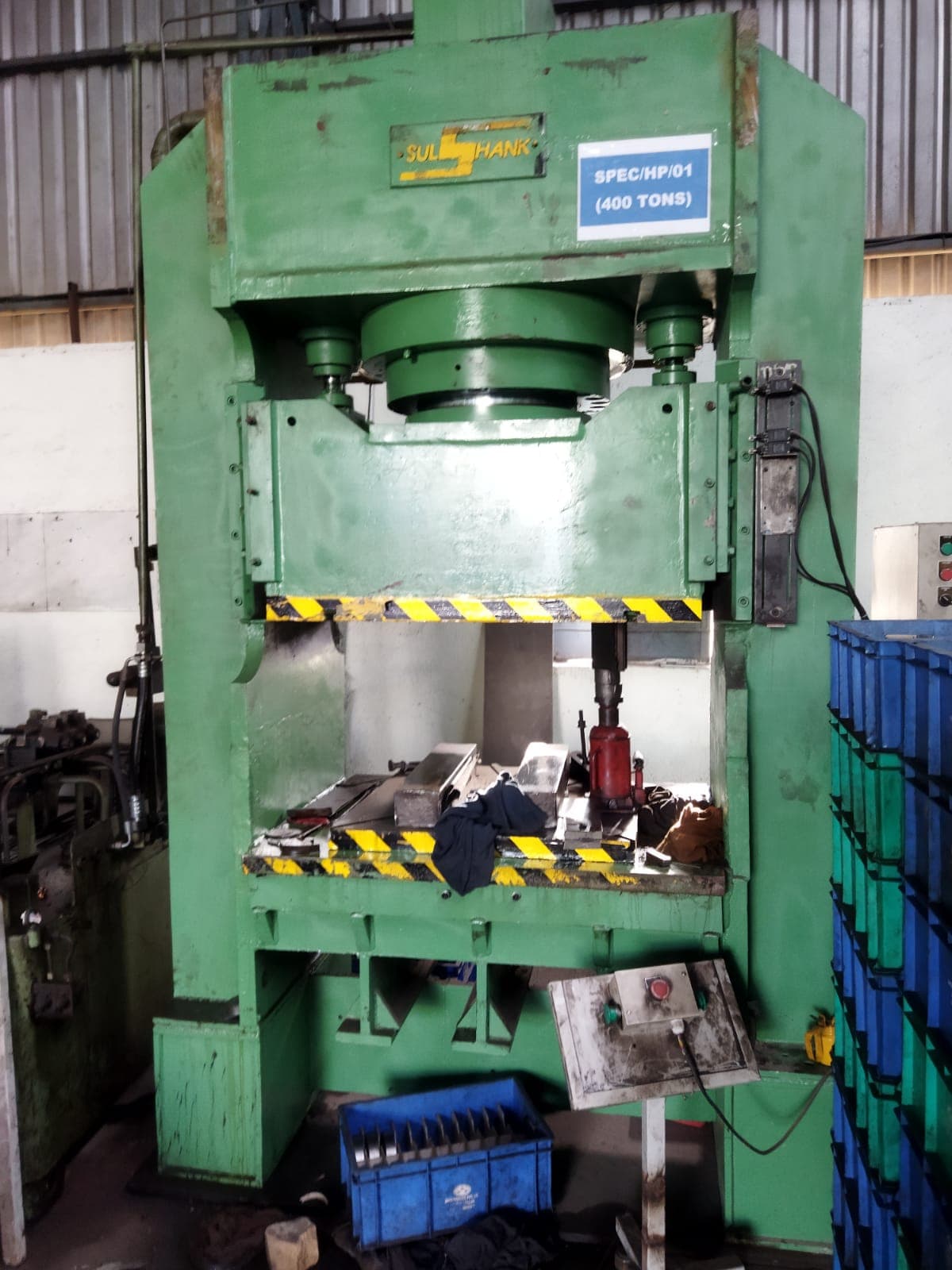 400-Ton Hydraulic Straightening Press
